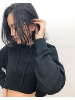 トロニー(TLONY)&nbsp;TLONY渋谷hori 伸ばし中でも楽しめるおくれ毛ボブ