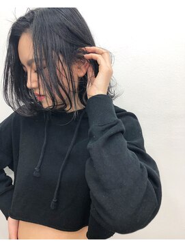 トロニー(TLONY) TLONY渋谷hori 伸ばし中でも楽しめるおくれ毛ボブ