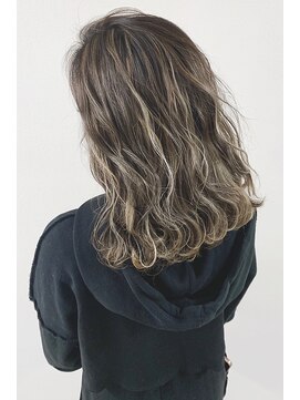 オーバーヘアー 枚方店(over hair) 【La fith】 ベージュカラー×バレイヤージュ
