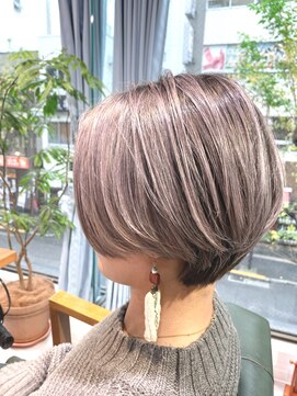 シーン 池袋(scene.) scene.【シーン】【池袋 西口徒歩3分】美髪　ネイビーカラー