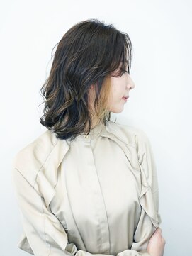 マックスビューティーギンザ(MAXBEAUTY GINZA)　 小顔外ハネくびれヘアミディアム【銀座/銀座駅】