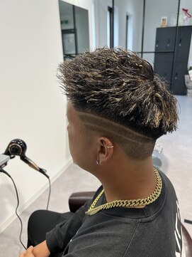 カルロイースタイル(CARLO e-style) ハイライト+強ツイスト