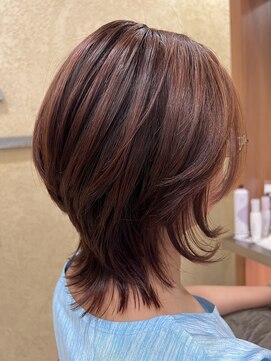 トレボー 永山店 小顔補正立体ウルフカット