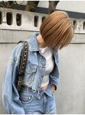 ショートボブ