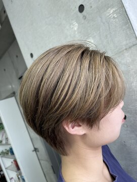 ニーゼロゼロナナ(2007) ハンサムショート