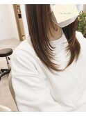 ミディアム×顔まわりレイヤー