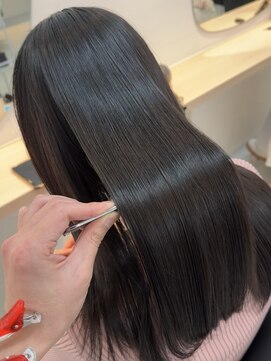 ソソ(soso.) 艶感ダークグレージュ