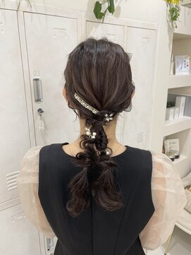 エレノア 梅田 大阪駅前第4ビル店(Eleanor) 編みおろし ツイン