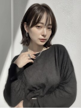 ヴェイン 渋谷(vain) ボブ レイヤー 顔周りレイヤー 小顔カット 透明感カラー