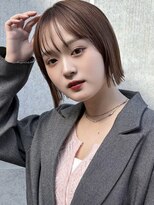 ラミエバイメルト 下北沢(lamie by melt) 切りっぱなしボブ外ハネピンクベージュブリーチ顔周り20代30代