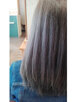 アグ ヘアー ビオラ 弘前駅前店(Agu hair viola) アッシュ　グレイ　透明感