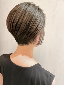 ルヴェルヘアー(Revel hair)の写真/ベテランスタイリストが骨格に合わせて360℃どこからみてもキレイなカットを実現☆