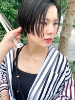 コハク(COHAKU)&nbsp;ぱつっとサイドラインがお洒落ショート/担当　井上真由美