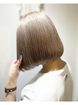 ジーシーエイト ヘアー(GC8 hair) ホワイトベージュボブ