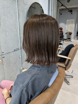 ルース(LOOSE) 外ハネオリーブブラウン