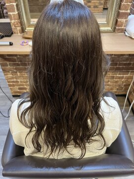 モニカ 鶴ヶ峰店(Monica) 落ち着いた大人かわいいブラウン