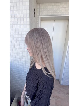 アレンヘアー 函館店(ALLEN hair) 【*20代に人気*】ハイトーンベージュカラー×レイヤーカット*