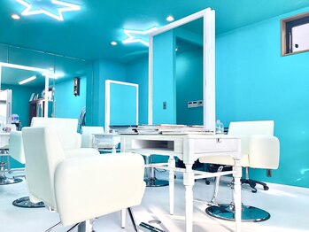 HAIR MAKE UP CLUB Natural