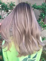 シエロビューティー(CIELO beauty)&nbsp;ハイライトカラーミルクティーベージュレイヤーカット