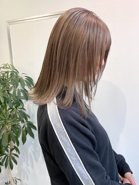 イル(ill) ベージュカラー 寒色ベージュ ミルクティーカラー