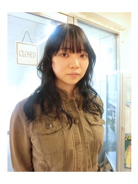 ノラ シブヤ(NORA) レイヤーカットウルフカットシャギーレイヤー