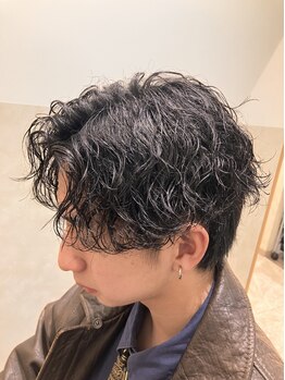 アンドジョー(& jo)の写真/【流行りのパーマがお手頃価格で】完全マンツーマン施術で理想のスタイルを実現！波巻、フェザーパーマも◎