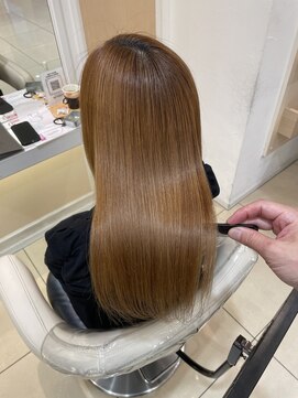 アッシュ 中目黒店(Ash) ハイトーンでも艶々◎プレミアム髪質改善縮毛矯正