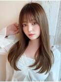 大人かわいいくびれヘアセミロング × ミルクティーベージュ