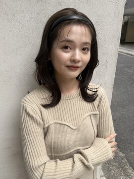 【li'a】olive color