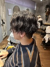 《*波巻きパーマ*》カジュアルなスタイルからフォーマルなスタイルまで幅広く対応◎