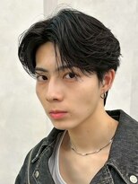 ルーシー 名古屋栄(LUCEY)&nbsp;センターパートニュアンスパーマフェザーパーマ波巻きパーマ