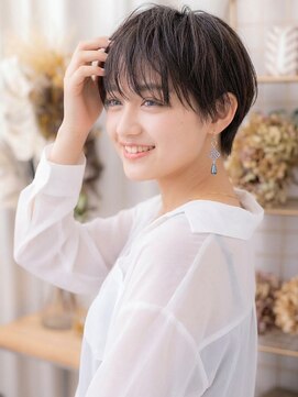 カバーヘアアンドスパ ブリス 浦和(COVER HAIR&SPA bliss) アッシュブラック小顔シースルーベリーショートレイヤー20代c8
