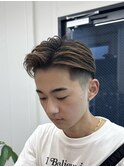 大人ヘア短髪七三ツーブロック刈り上げビジネスアップバング