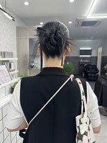 フォンセ(fonce)&nbsp;お呼ばれヘア＊タイトなねじねじカチモリ