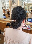 ヘアセットはヘアアクセで華やかに♪