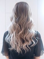 アイティー バイ アルバム 中野店(IT by ALBUM) バレイヤージュロング_オリーブカラーハイライトカラー_ba302511