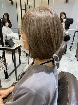 ネオリーブギンザ 銀座店(Neolive GINZA) 白髪率50%以上の方におすすめ！明るめハイトーンベージュカラー