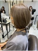 白髪率50%以上の方におすすめ!明るめハイトーンベージュカラー
