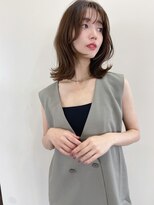 鎖骨くびれ後れ毛ミディアムペールベージュ