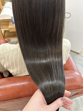 シーラス(cirrus) グレージュカラー20代/30代/40代/50代