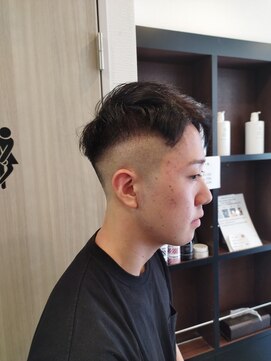 ティーズバーバー 亀有店(T's BARBER) スキンフェード