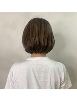 アースカラー×ショートヘア/30代40代50代