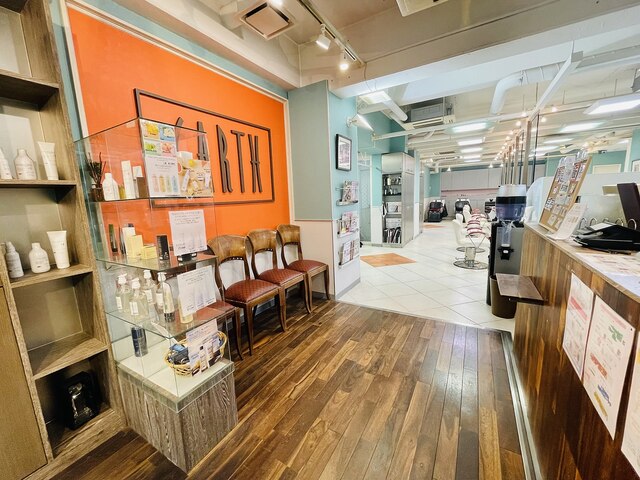 アース 亀有店(HAIR&MAKE EARTH)