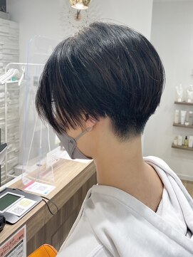 ピルボックス(PILL BOX) 耳掛けショート/刈り上げ/マッシュ/ベリーショート