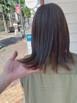 ルッソリベラ 池袋(Lusso libera)&nbsp;外ハネミディアム/切りっぱなしミディアム/グレージュ