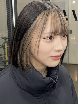 イリ 心斎橋(ili) ハイライトカラーミルクティーベージュレイヤーカット