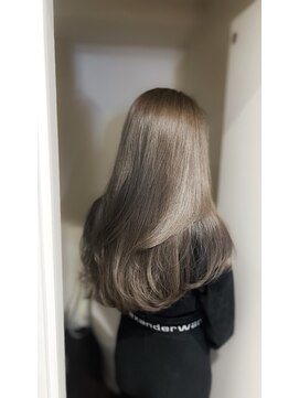 シュガー(Sugar) 透明感カラー/ワンホンヘア/韓国ヘア/顔まわり/大阪/梅田