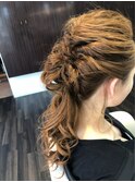 20代30代40代 結婚式 二次会 お呼ばれヘアアレンジ くるりんぱ