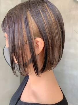 テトヘアー(teto hair) スリークボブ、前下がり、インナーカラー、ローライト