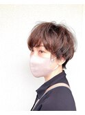 大人可愛いショート/コテ巻きパーマ風/束感ショート